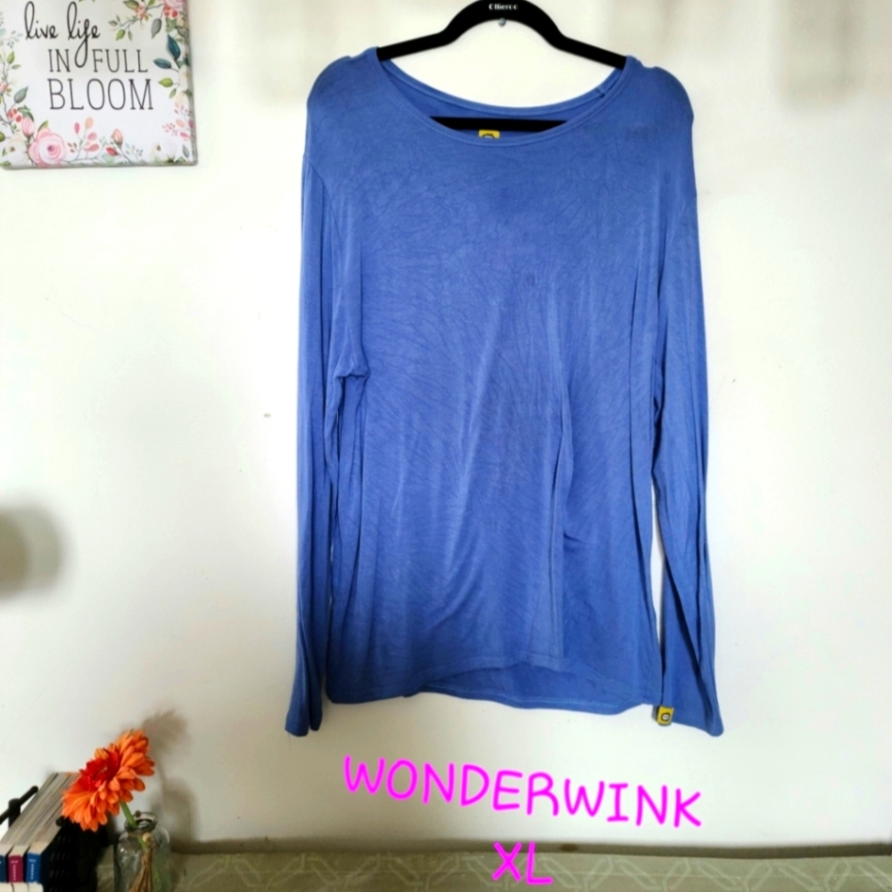 1x WonderWink Scrub Under Shirt
